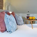 Beautiful Townhouse Harrogate, 3 Bedroom *