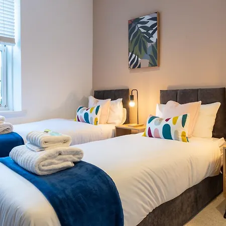 Beautiful Townhouse Harrogate, 3 Bedroom * הרוגייט