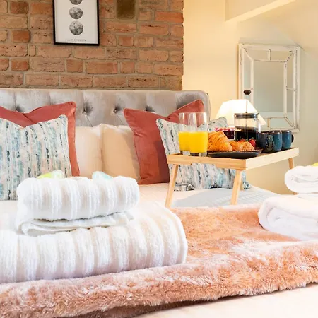 בית נופש Beautiful Townhouse Harrogate, 3 Bedroom הרוגייט