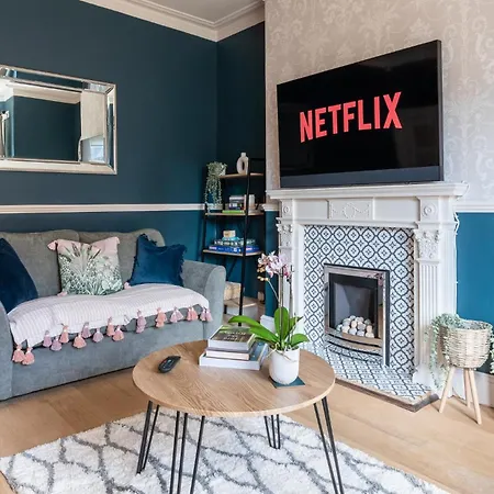 Beautiful Townhouse Harrogate, 3 Bedroom *