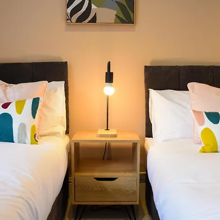 Beautiful Townhouse Harrogate, 3 Bedroom * Harrogate