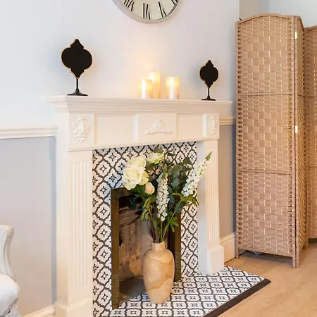 Beautiful Townhouse Harrogate, 3 Bedroom הרוגייט