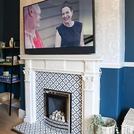 Beautiful Townhouse Harrogate, 3 Bedroom *