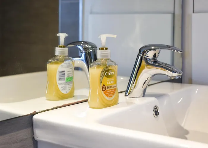 度假居 Beautiful Townhouse Harrogate, 3 Bedroom *