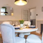 Сasa de vacaciones Beautiful Townhouse Harrogate, 3 Bedroom *