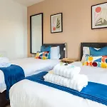 Сasa de vacaciones Beautiful Townhouse Harrogate, 3 Bedroom *