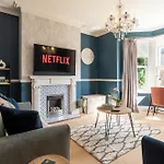 Beautiful Townhouse Harrogate, 3 Bedroom *