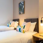 Сasa de vacaciones Beautiful Townhouse Harrogate, 3 Bedroom Harrogate