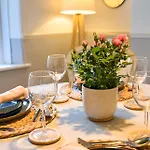 Beautiful Townhouse Harrogate, 3 Bedroom Сasa de vacaciones