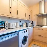 Beautiful Townhouse Harrogate, 3 Bedroom *