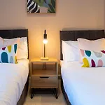 Сasa de vacaciones Beautiful Townhouse Harrogate, 3 Bedroom *