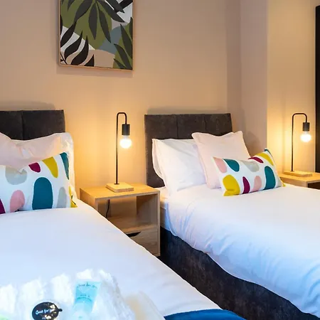 Beautiful Townhouse Harrogate, 3 Bedroom * Харрогейт