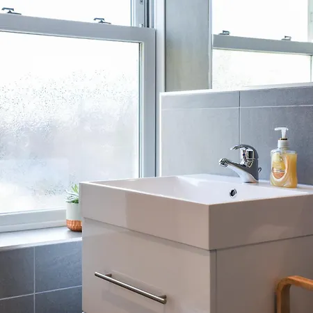 Beautiful Townhouse Harrogate, 3 Bedroom * Харрогейт