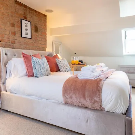 Beautiful Townhouse Harrogate, 3 Bedroom Дом отдыха Харрогейт